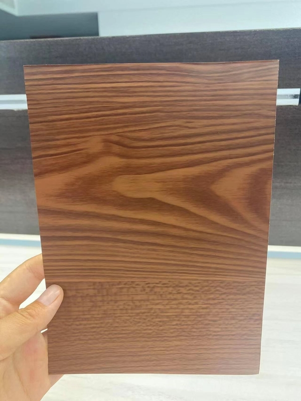 Herstellung von Aluminium-Verbundplatten aus Holz aus Alucobond-Zeichnung zur Verkleidung von Vorhangwänden