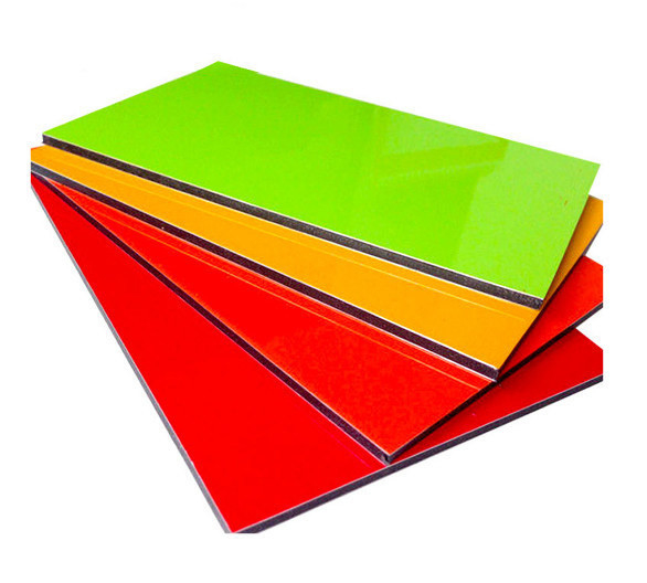 Wettbewerbsfähiger Preis Alucobond Aluminium Composite Panel 4*8 Fuß Größe für Innen- und Außenbereich