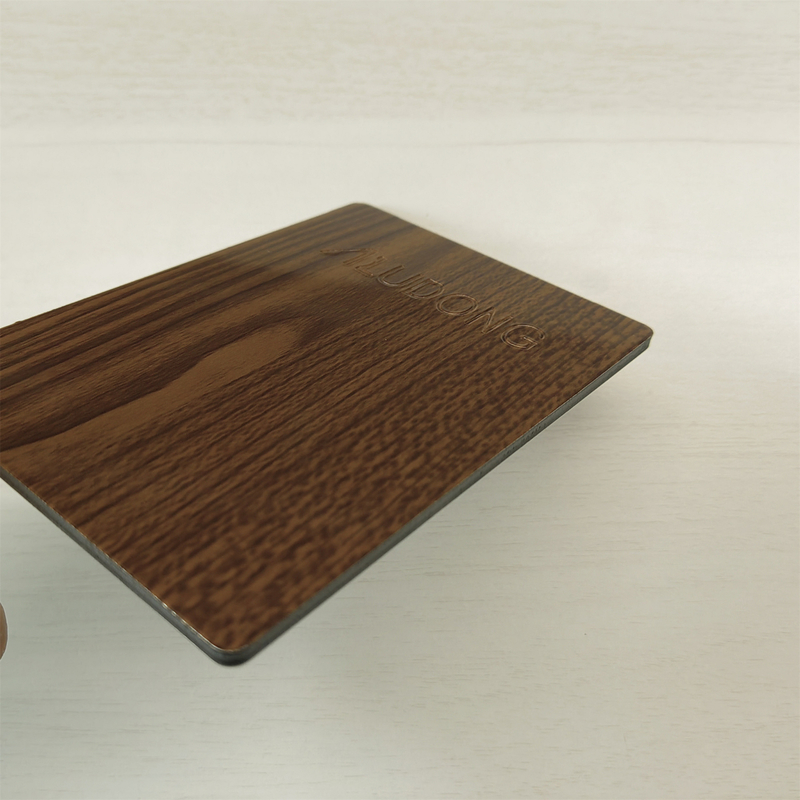 Vielseitige Größen und Farben für Holz-Aluminium-Verbundplatten mit PVDF-Filmlaminierung