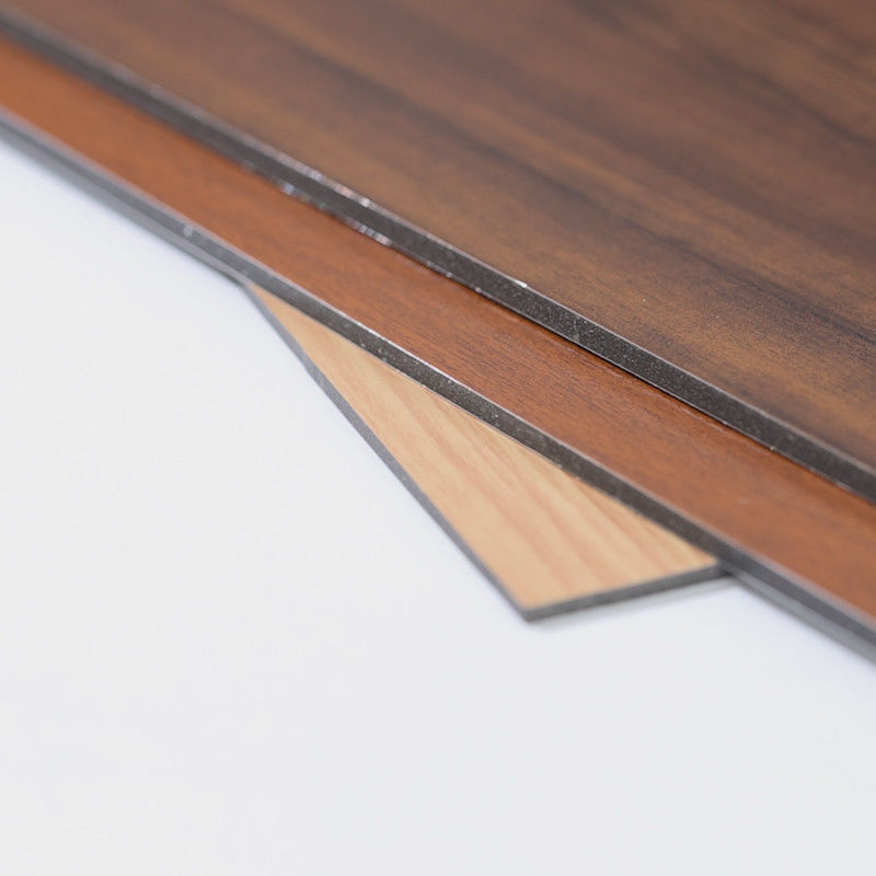 Sichere Verpackung: Holz-Aluminium-Verbundplatte 4 mm, PVDF-Beschichtung, Schalldämmung für Flughafen-Wandpaneele der Güteklasse Alucobond