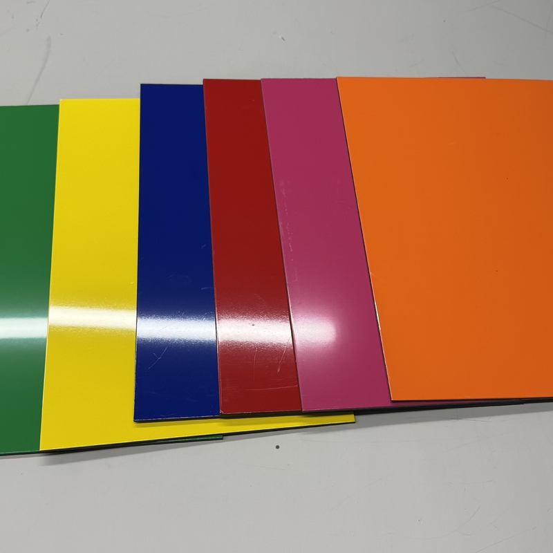 Moderne 2 mm-6 mm wasserdichte Alucbond Aluminium-Verbundplatte für Vorhangwand-Riegel Innenunterkunft