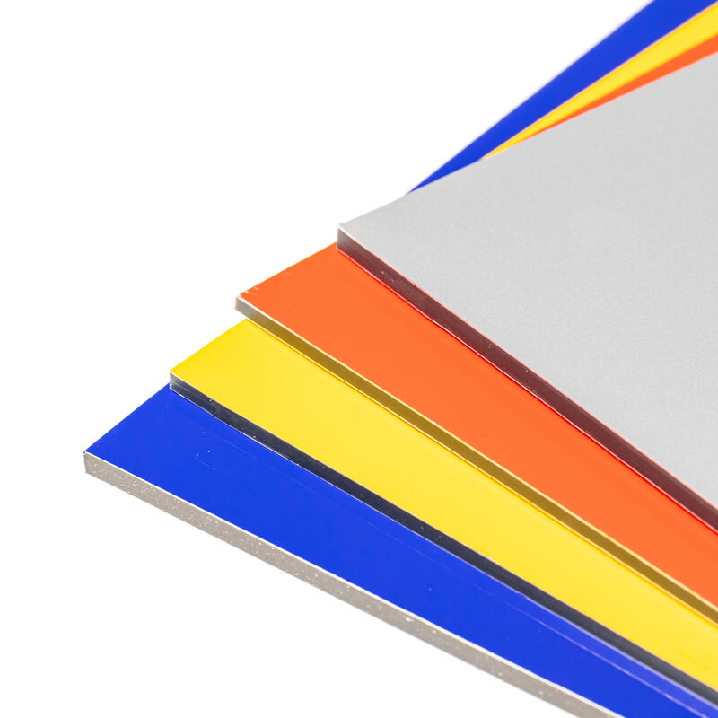 Langlebige, leichte, wetterfeste 4 mm PVDF-beschichtete Aluminium-Verbundplatten für Fassadenverkleidungen im Außenbereich