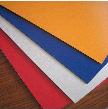 Antikollisions-Aluminium-Sandwich-Panel überlegene Festigkeit und Mühlveredelung für optimale Leistung