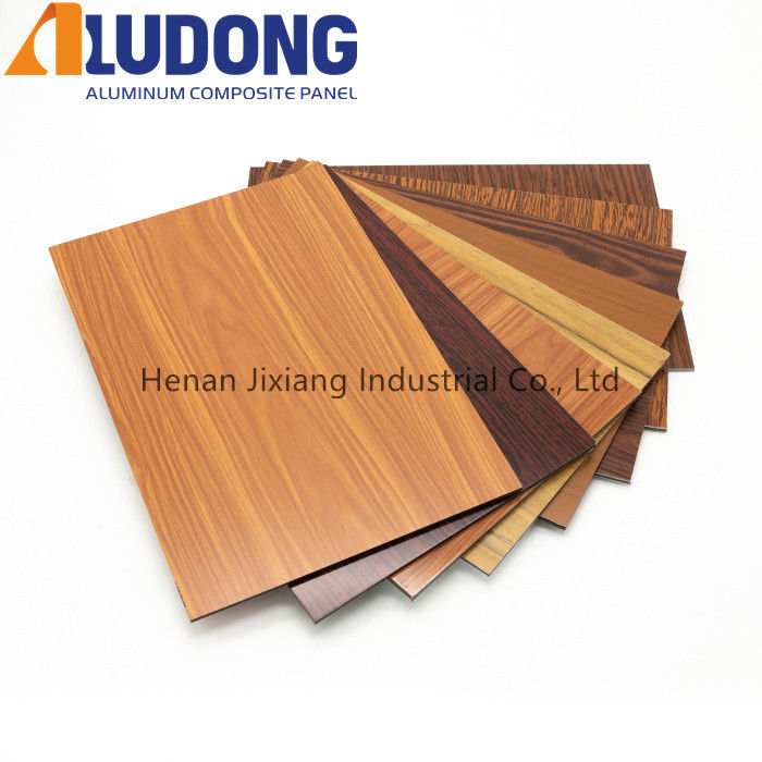Auf Lager 1220*2440mm Aluminium-Verbundplatten Holzmuster, hohe Festigkeit Schimmelsicherheit für Innenarchitektur CE-zertifiziert