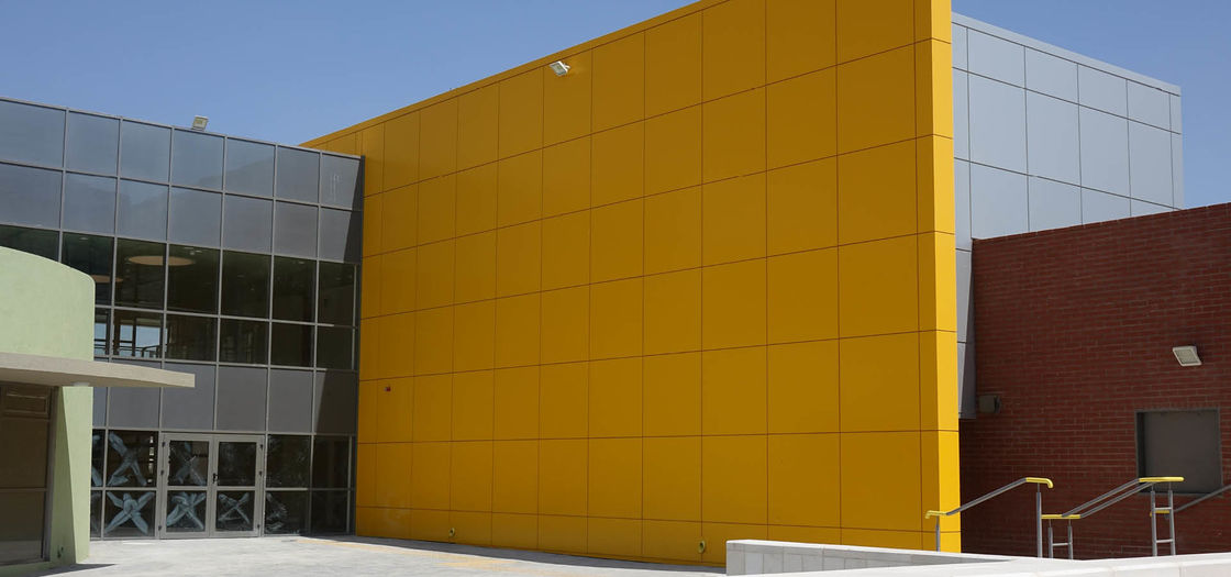 Hochglanz Aluminium-Verbundplatten mit PVDF-Beschichtung Endschutz für Ihre Gebäude Oberfläche
