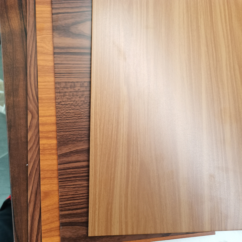 Herstellung von Aluminium-Verbundplatten aus Holz aus Alucobond-Zeichnung zur Verkleidung von Vorhangwänden