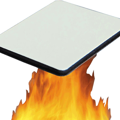 Leichtes Gewicht ACP und verschiedene Farben B1 FR PVDF-Beschichtung Aluminium-Verbundplatten für Gebäude und Verkleidung Hotelhaus