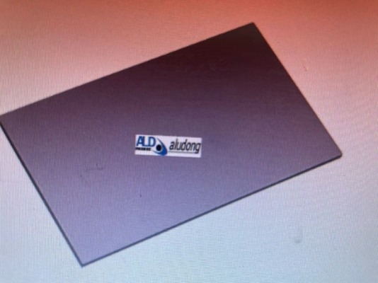 Advanced Solid Aluminium Sheet mit einer breiten Palette von Größen und Nano-PVDF-Beschichtung für leichte Konstruktion und Langlebigkeit