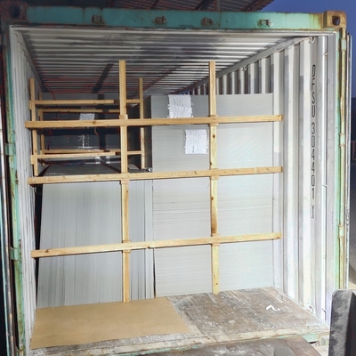 Verbessern Sie Ihr Gebäude mit PE-Aluminium-Verbundplatten Leichtgewicht in verschiedenen Größen