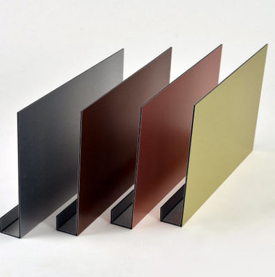 Farbenfrohe Alucobond-Aluminium-Verbundplatten für die Plattierung von Plakaten