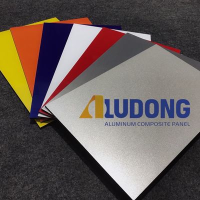 4mm PVDF zusammengesetzte Aluminiumplatte für Außenfassade, errichtende Umhüllung